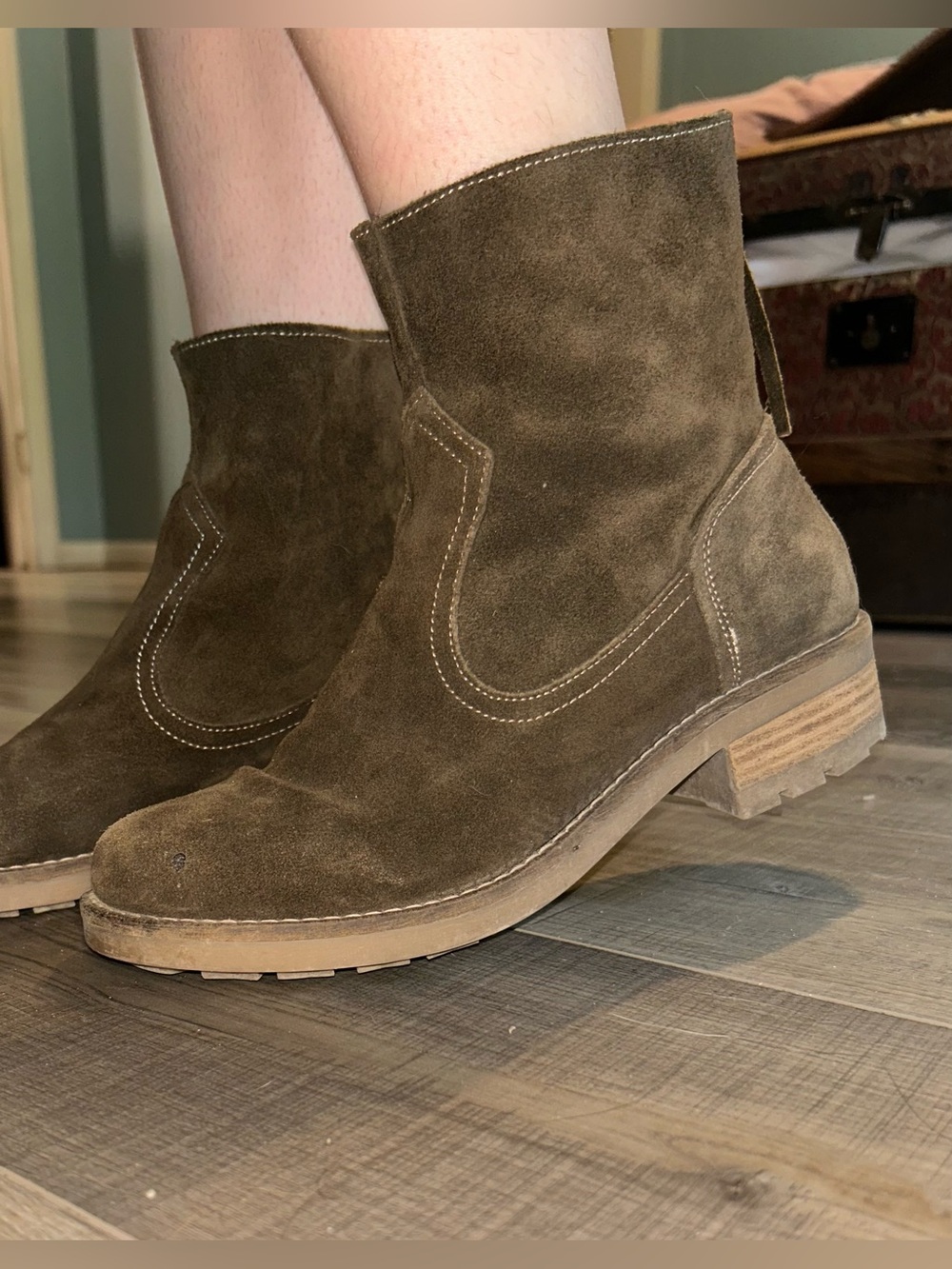 Women's Suede Ankle Boots in olive